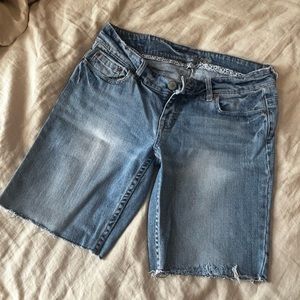 American Eagle Bermuda shorts